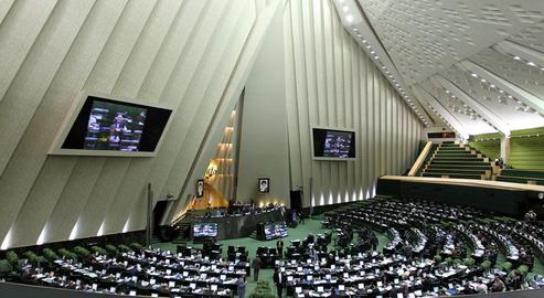 البرلمان الإيراني الحادي عشر .. كيف سيكون برلمانًا؟