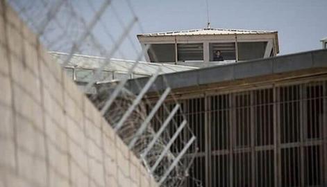 منظمة العفو الدولية: مقتل 35 سجيناً في إيران احتجّوا خوفاً من تفشي فايروس كورونا