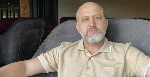 احسان پیربرناش، سردبیر سابق بانک ورزش و طنزنویس، روزهای جام‌جهانی ۲۰۲۲ را در زندان گذراند. او می‌گوید که پس از شکست تیم فوتبال مقابل آمریکا، فردی را به جرم «شادی برای پیروزی آمریکا» بازداشت کرده و به زندان قائمشهر آورده بودند