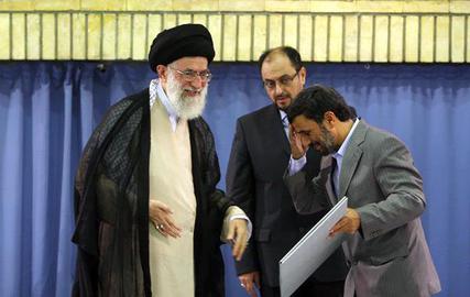 در مراسم تنفیذ سال ۱۳۸۸، روسای جمهور سابق غایب بودند