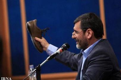 پرتاب کفش در سخنرانی حسین صفار هرندی، وزیر ارشاد دولت احمدی‌نژاد، نیز تکرار شد