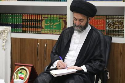 Ərdəbil İmam Cüməsinin Nəsrullaha çağrışı: İran gəncləri göndərilməyə hazırdırlar, razılaşın