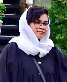 تلاش نهادهای امنیتی برای اخذ اعترافات اجباری از ارغوان فلاحی