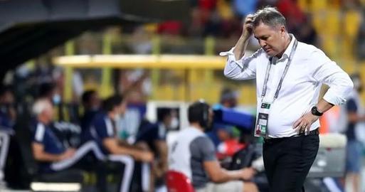 In recent months, several players of the Iranian national football team, as well as some experts such as Javad Nekounam in Khuzestan Steel, and club managers like Mohammed Momeni, a member of the board of directors of Esteghlal, have accused Dragan Skocic of colluding with brokers
