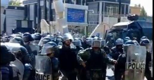 ادامه اعتصابات در سقز؛ آثار شکنجه بر بدن بازداشتی‌ها