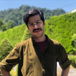 البرز نظامی دانشجوی کارشناسی ارشد اقتصاد دانشگاه تهران نیز عصر امروز ۱۰ مهرماه ۱۴۰۱ در محل کار خود بازداشت شده است.