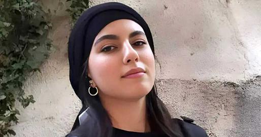 به نوشته نقوی، الهه حسین‌نژاد در برابر چشمان مسئولان امنیتی و دولتی کشور ناپدید شد و یازده روز بعد، پیکر بی‌جانش در بیابان‌های اطراف اسلامشهر کشف شد