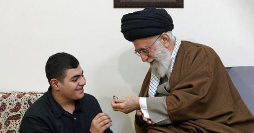 انگشترهای سیاسی علی خامنه‌ای؛ ابراز تاثیر بر افکار عمومی
