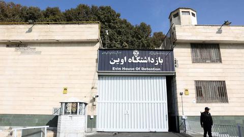 بیانیه ۱۴ زندانی سیاسی درباره انتقال خشونت‌آمیز به زندان اوین