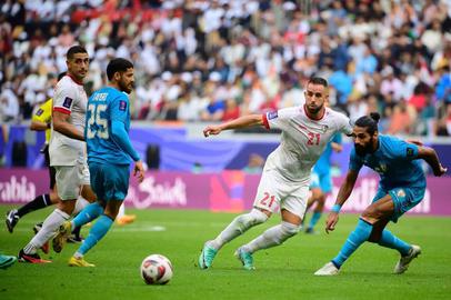 The Syrian and Iranian football teams have met 30 times, with Iran claiming 18 victories and Syria winning only once, in 1970. Eleven matches ended in draws