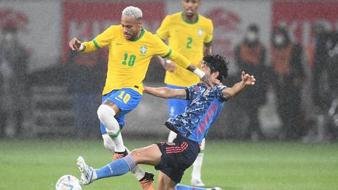 تیم ملی ژاپن که از مراسم قرعه‌کشی جام جهانی تاکنون ۴ دیدار دوستانه مقابل برزیل، پاراگوئه، غنا و تونس برگزار کرده