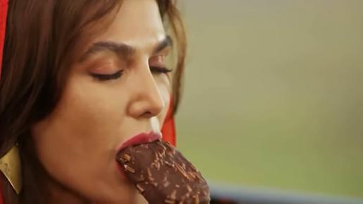 بستنی‌ خوردن زنان و تحریک مومنان؛ حاشیه‌های خاص یک آگهی معمولی