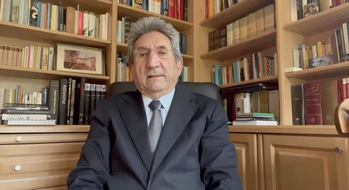 بهروز بیات: نرگس محمدی و نسرین ستوده قابلیت رهبری دارند