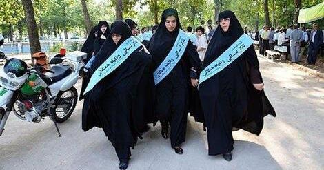 تهران‌دا حجابسیزلیغی بوراخما کلینیکی‌نین آچیلیشی؛ مجبوری حجاب سیاستی ایله باغلی مصلحتلر