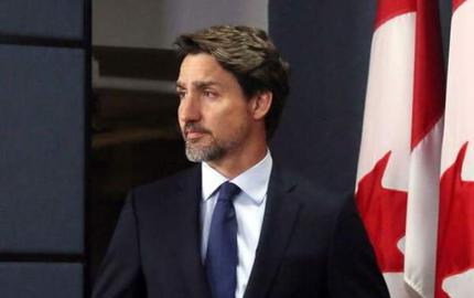 جاستین ترودو، نخست‌وزیر کانادا ساعاتی پس از انتشار بیانیه خانواده قربانیان هواپیمای اوکراینی در مورد بازی تدارکاتی تیم ملی فوتبال این کشور و ایران که قرار است به میزبانی شهر «ونکوور» برگزار شود، گفته است: «برگزاری این مسابقه ایده خیلی خوبی نبود.»