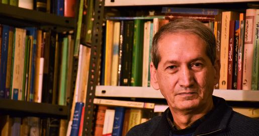 حاتم قادری، استاد دانشگاه: «همه تحول خواهان با تکیه بر ناسیونالیسم انسانی و دوستانه به سمت تشکیل نظمی جدید٬ مشمول نهادهای تامین کننده آزادی و عدالتی گسترده برای همه شهروندان بروند. عدالتی با رگه‌های از سوسیالیسم که بتواند آینده ایران تضمین کند.»