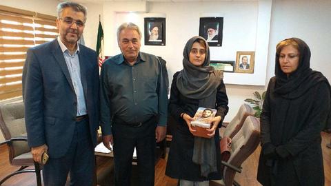 دختر مسافر تمام توییت‌های قبلی خود درباره ماجراهایش با راننده اسنپ را پاک کرد و در توییتی جدید از شرکت اسنپ، از راننده اسنپ و از تمام کسانی که به گفته او «خاطرشان به خاطر این ماجرا مکدر شده بود، عذرخواهی کرد.»