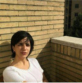 جمعی از زنان زندانی بند اوین با انتشار بیانیه‌ای به وضعیت لیلا حسین‌زاده در زندان عادل‌ آباد اعتراض کردند و در عین حال از او خواستند تا به اعتصاب غذای خود پایان دهد.