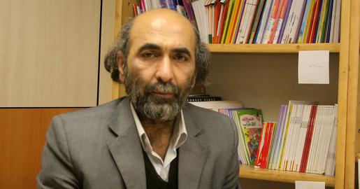 Nasrollah Hekmat Joins University Professors Going on Strike in Iran