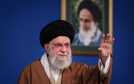 پیام خامنه‌ای درباره انفجار بندرعباس پس از یک روز سکوت