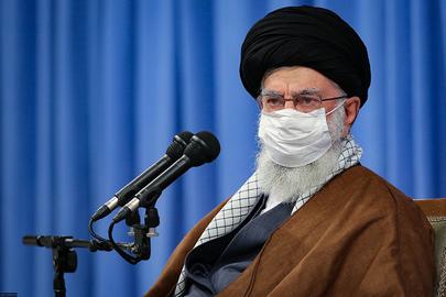 علی خامنه‌ای در دی ۱۳۹۹ ورود واردات واکسن آمریکایی و بریتانیایی را ممنوع کرد.