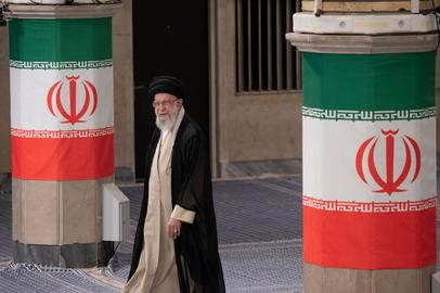 خامنه‌ای پیش از رای‌گیری انتخابات ریاست‌جمهوری دوره چهاردهم که پایین‌ترین سطح مشارکت در انتخابات ریاست‌جمهوری از زمان تاسیس جمهوری اسلامی است، گفته بود «مشارکت بالا، زبان بدگویان را کوتاه می‌کند»