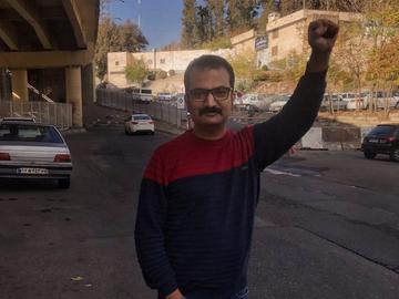 تبرئه یک خبرنگار پس از دو سال و نیم حبس در زندان