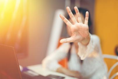 خشونت در محیط کار؛ قانون در ایران چه می‌گوید؟