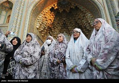 استقبال رسانه‌های دولتی از عکس‌های مهمانان کنگره زنان تاثیرگذار با پوشش چادر