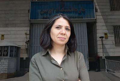 «زهرا توحیدی»، فعال مدنی از زندان اوین به دادسرای امنیت احضار شده و بر مبنای «محتویات» صفحه اینستاگرامش تفهیم اتهام شده است.