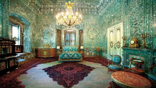Theft Plagues Iran's Palaces and Museums