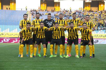 محمدرضا ساکت از قرارداد بازیکنان، مشاوران و پرسنل باشگاه به عنوان فرصتی برای «پولشویی» در این مجموعه استفاده کرده است