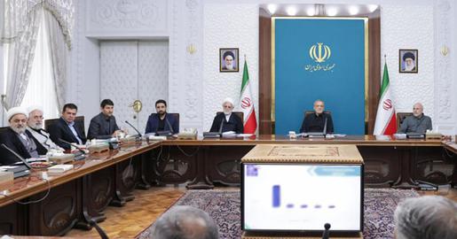 روز سه‌شنبه ۲۴تیرماه۱۴۰۴، شماری از مقامات ارشد دولتی و حکومتی به‌عنوان اعضای «شورای عالی فضای مجازی» که ریاست آن‌ را «مسعود پزشکیان» برعهده دارد، طرح ارایه «اینترنت طبقاتی و ملی» را تصویب کردند.