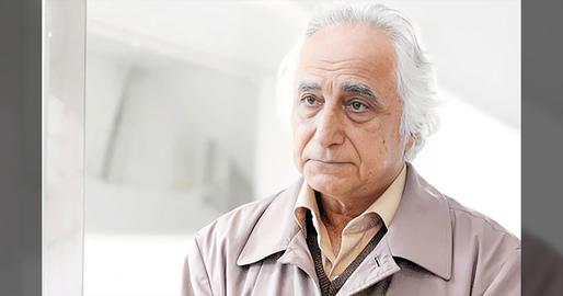 شمس لنگرودی به‌عنوان شاعری که زندگی روزمره مردم ایران را در شعرهایش زیسته، هماره پابه‌پای این مردم پیش آمده است (عکس: دنیای اقتصاد)