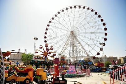 نجات جان ۱۲ دانش آموز گرفتار شده در شهربازی اهواز