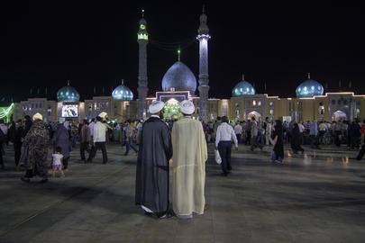تعداد مساجد در ایران دست‌کم ۵۵ برابر بیمارستان‌ها است