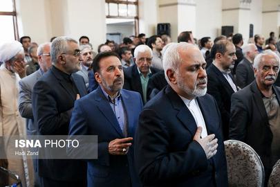 هر چند که ظریف اعلام کرده قصد نامزدی در انتخابات مجلس را ندارد اما نفس حضور و سخنان او می‌تواند در انتخاباتی شدن فضا تاثیر داشته باشد