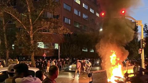 خبرگزاری فرانسه: تعداد کشته شدگان اعتراضات ایران به پنجاه نفر رسید