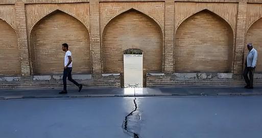بخش خطرپذیری راه‌‌و‌شهرسازی: تخلیه محلات اصفهان به دلیل فرونشست