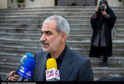 پیش‌تر احتمال اینکه گاز مسموم کننده «دی‌اکسید کربن» و مربوط به سیستم گرمایشی مدارس باشد نیز مطرح شده بود. اگرچه این احتمال نیز توسط آتش‌نشانی استان قم رد شده بود