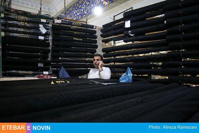 «خ»،‌ کارشناس و روزنامه‌نگار حوزه اقتصادی، با اشاره به رکود صنعت چادر در ایران  به «ایران وایر» می‌گوید: «تخصص کاسبان حجاب این است که حساسیت‌های حکومت را به فرصت کسب و کار تبدیل کنند.»