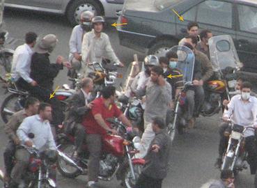 حکومت مسئولیت عملکرد لباس شخصی ها را به عهده نمی گیرد