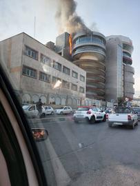 ساختمان لیدوما در شهرک غرب تهران آتش گرفت