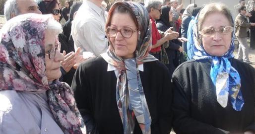 “Mothers Of Khavaran” Urge Iranian Regime To Stop Executions Of Protestors