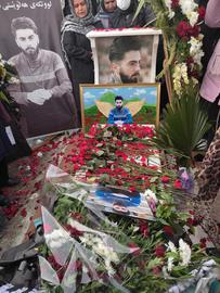 مزار هومن عبداللهی جان باخته اعتراضات سنندج
