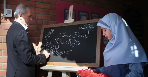 ازدحام کلاس‌های درس؛ وقتی رییس‌جمهور از مشکلات نظام آموزشی نوستالژی می‌سازد