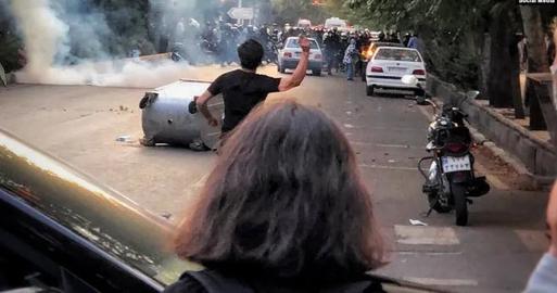 اعتراضات سراسری ایران که همزمان با قتل مهسا امینی توسط گشت ارشاد آغاز شد، وارد پنجمین هفته شده است