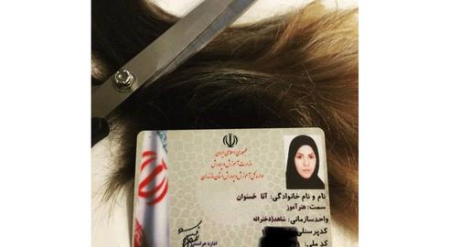 آنا خستوان یکی دیگر از فرهنگیان استان مازندران نیز با انتشار تصویر کارت پرسنلی خود اعلام اعتصاب کرد