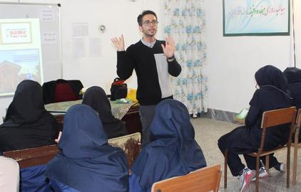 تدریس معلم مرد در تمامی دبیرستان‌های دخترانه ایران ممنوع شد