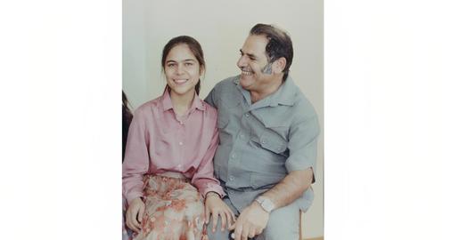 Mona Mahmoudnejad: la niña bahá'í de 17 años que fue ahorcada después de su padre